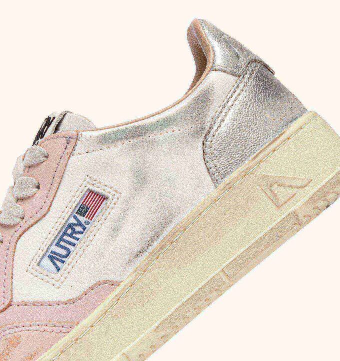 MEDALIST LOW SUPER VINTAGE SNEAKER IN WEISSEM, PUDERROSA UND SILBERNEN LEDER