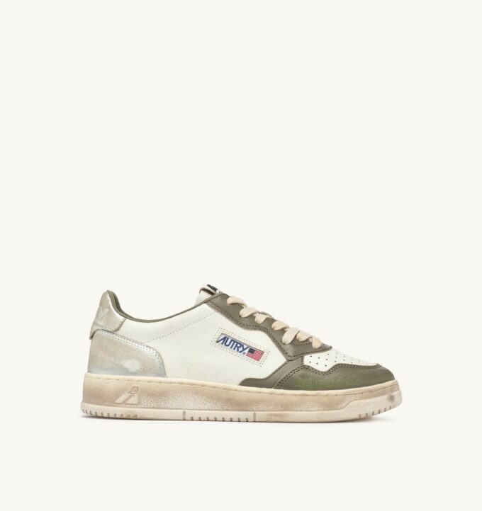 MEDALIST LOW SUPER VINTAGE SNEAKER IN WHISPER WHITE GREEN AND SILVER MEDALIST LOW SUPER VINTAGE SNEAKER IN WHISPER WHITE GREEN AND SILVER
