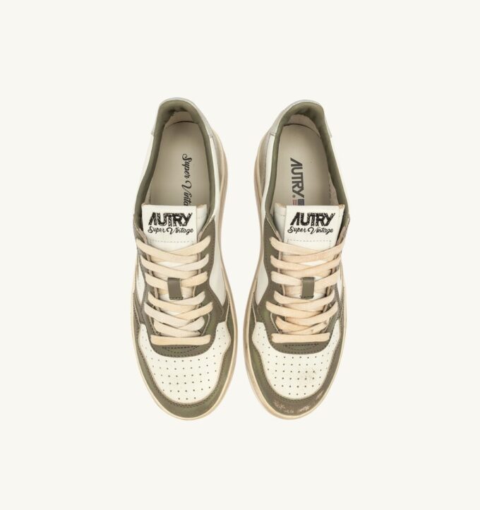 MEDALIST LOW SUPER VINTAGE SNEAKER IN WHISPER WHITE GREEN AND SILVER MEDALIST LOW SUPER VINTAGE SNEAKER IN WHISPER WHITE GREEN AND SILVER