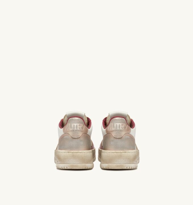 MEDALIST LOW SUPER VINTAGE SNEAKER IN WHITE ROSE AND COPPER MEDALIST LOW SUPER VINTAGE SNEAKER IN WHITE ROSE AND COPPER