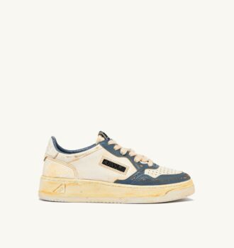 MEDALIST LOW SUPER VINTAGE SNEAKERS IN MARSHMALLOW UND SILBERBLAUEM LEDER