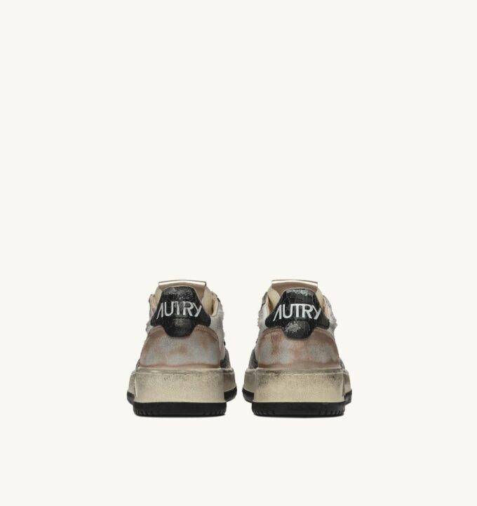MEDALIST LOW SUPER VINTAGE SNEAKERS IN WEISSEM MESH, GOLDENEM WILDLEDER UND SCHWARZEM LEDER