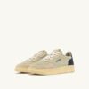 MEDALIST LOW TRICOLOR SNEAKER IN BEIGE ECRU UND SPACE BLUE SUEDE MEDALIST LOW TRICOLOR SNEAKER IN BEIGE ECRU UND SPACE BLUE SUEDE