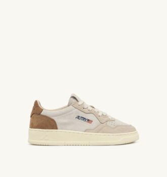 MEDALIST LOW TRICOLOR SNEAKER IN SAND UND CIGAR SUEDE