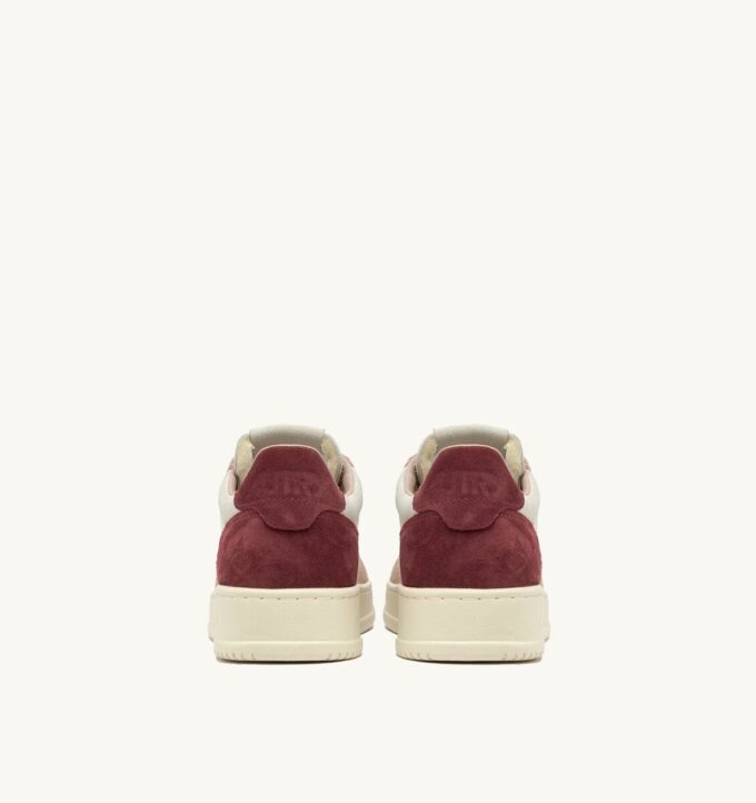 MEDALIST LOW TRICOLOR SNEAKER IN WEISS, LILA UND PHARD FARBIGEM WILDLEDER
