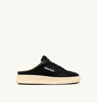 MEDALIST MULE SNEAKERS AUS SCHWARZEM NAPALEDER