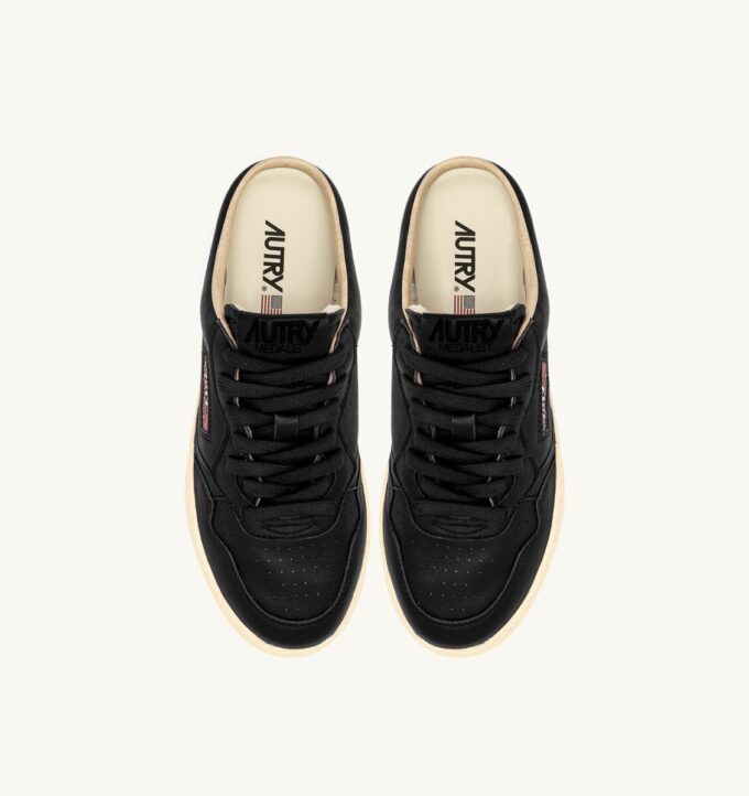 MEDALIST MULE SNEAKERS AUS SCHWARZEM NAPALEDER MEDALIST MULE SNEAKERS AUS SCHWARZEM NAPALEDER