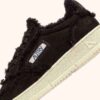 MEDALIST MUTTON SNEAKERS AUS BRAUNEN WILDLEDER UND LAMM MEDALIST MUTTON SNEAKERS AUS BRAUNEN WILDLEDER UND LAMM