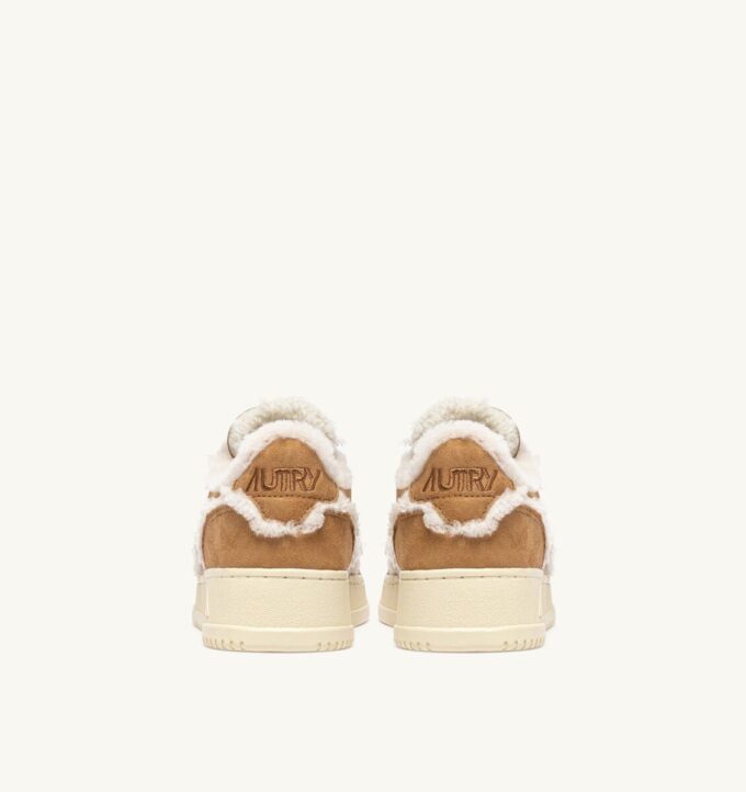 MEDALIST MUTTON SNEAKERS IN COGNAC SUEDE AND ELFENBEIN LAGER MEDALIST MUTTON SNEAKERS IN COGNAC SUEDE AND ELFENBEIN LAGER