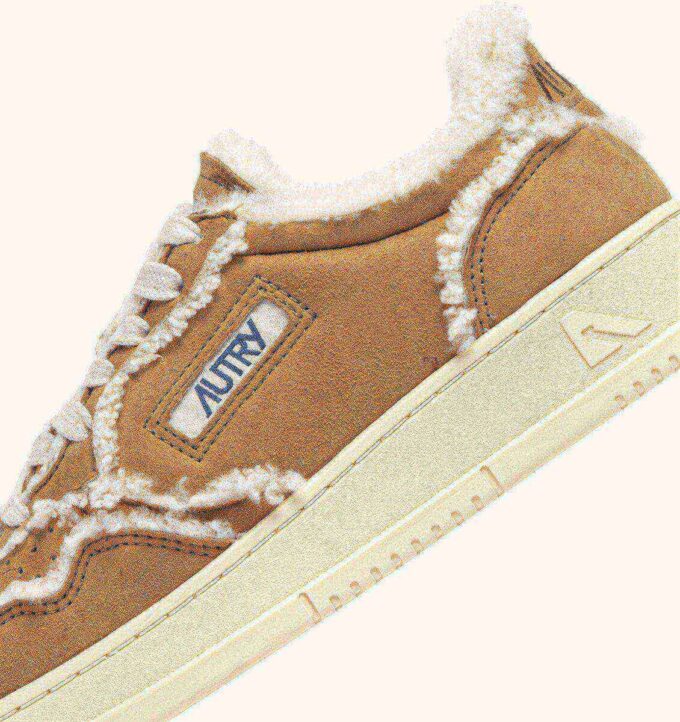 MEDALIST MUTTON SNEAKERS IN COGNAC SUEDE AND ELFENBEIN LAGER MEDALIST MUTTON SNEAKERS IN COGNAC SUEDE AND ELFENBEIN LAGER