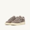 MEDALIST MUTTON SNEAKERS IN TAUPE SUEDE AND LAEARLING MEDALIST MUTTON SNEAKERS IN TAUPE SUEDE AND LAEARLING