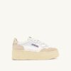MEDALIST PLATFORM-SNEAKER AUS WEISSEM UND PLATIN-WILDLEDER UND LEDER MEDALIST PLATFORM-SNEAKER AUS WEISSEM UND PLATIN-WILDLEDER UND LEDER