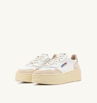 MEDALIST PLATFORM-SNEAKER AUS WEISSEM UND PLATIN-WILDLEDER UND LEDER