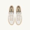 MEDALIST PLATFORM-SNEAKER AUS WEISSEM UND PLATIN-WILDLEDER UND LEDER MEDALIST PLATFORM-SNEAKER AUS WEISSEM UND PLATIN-WILDLEDER UND LEDER