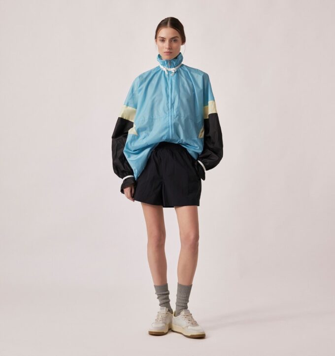 NYLON-KURZE FRAUEN