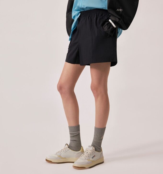 NYLON-KURZE FRAUEN