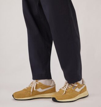 REELWIND LOW SNEAKER AUS NYLON UND WILDLEDER, SENF- UND WEISSFARBE