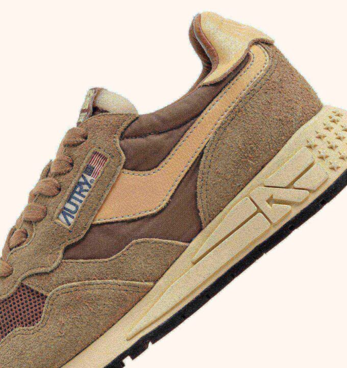 REELWIND LOW SNEAKER AUS NYLON-WILDLEDER UND LEDER IN DEN FARBEN HIDE UND CHIPMUNK REELWIND LOW SNEAKER AUS NYLON-WILDLEDER UND LEDER IN DEN FARBEN HIDE UND CHIPMUNK