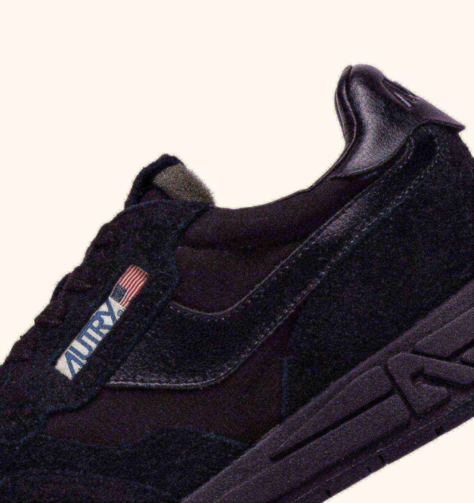 REELWIND LOW SNEAKER AUS SCHWARZEM NYLON UND WILDLEDER REELWIND LOW SNEAKER AUS SCHWARZEM NYLON UND WILDLEDER