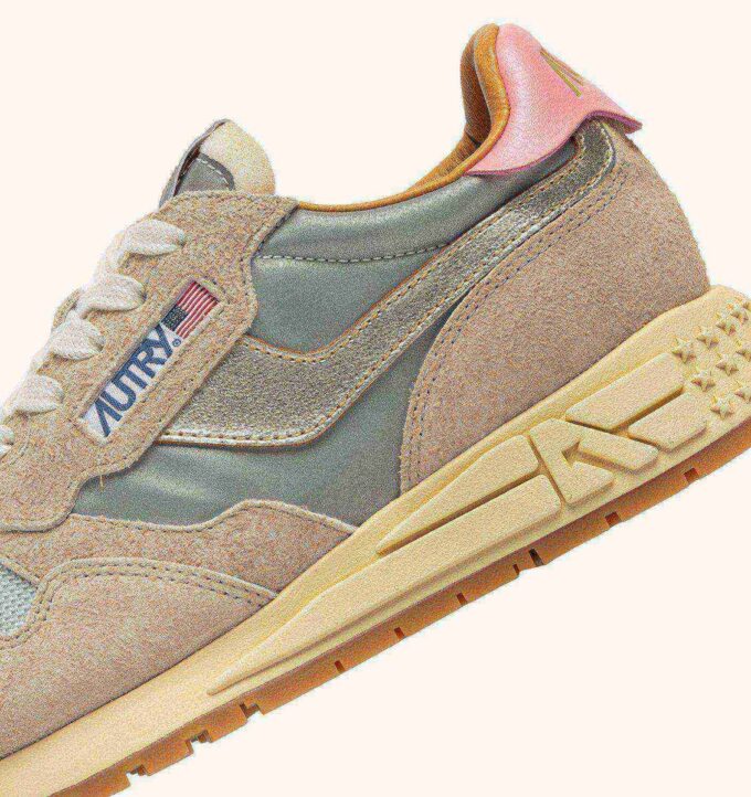 REELWIND LOW SNEAKER AUS SILBER-PLATIN REFLEKTIERENDEM NYLON UND WILDLEDER REELWIND LOW SNEAKER AUS SILBER-PLATIN REFLEKTIERENDEM NYLON UND WILDLEDER