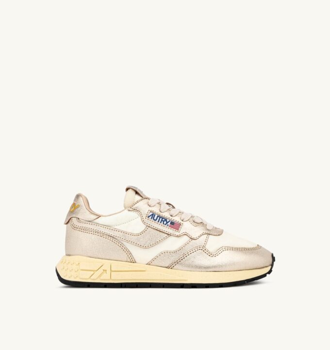 REELWIND LOW SNEAKER AUS WEISSEM NYLON UND GOLDTONEM METALISIERTEM LEDER