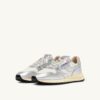 REELWIND LOW SNEAKER AUS WEISSEM NYLON UND SILBERFARBENEM METALISIERTEM LEDER