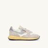 REELWIND LOW SNEAKER AUS WEISSEM UND SILBERNEN WILDLEDER UND NYLON