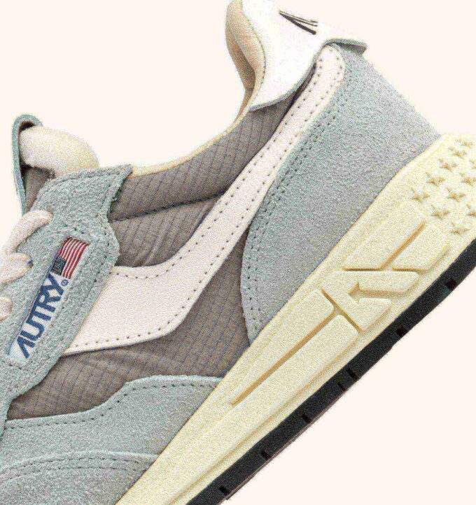 REELWIND LOW SNEAKER IN IRIS GRAU UND MARSHMALLOW NYLON UND WILDLEDER