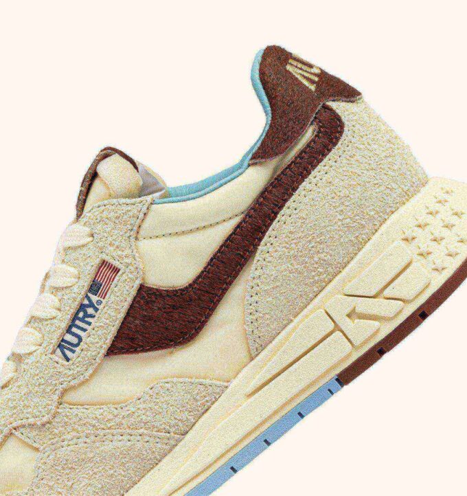 REELWIND LOW SNEAKER IN NUSS- UND BRAUNEM WILDLEDER UND NYLON