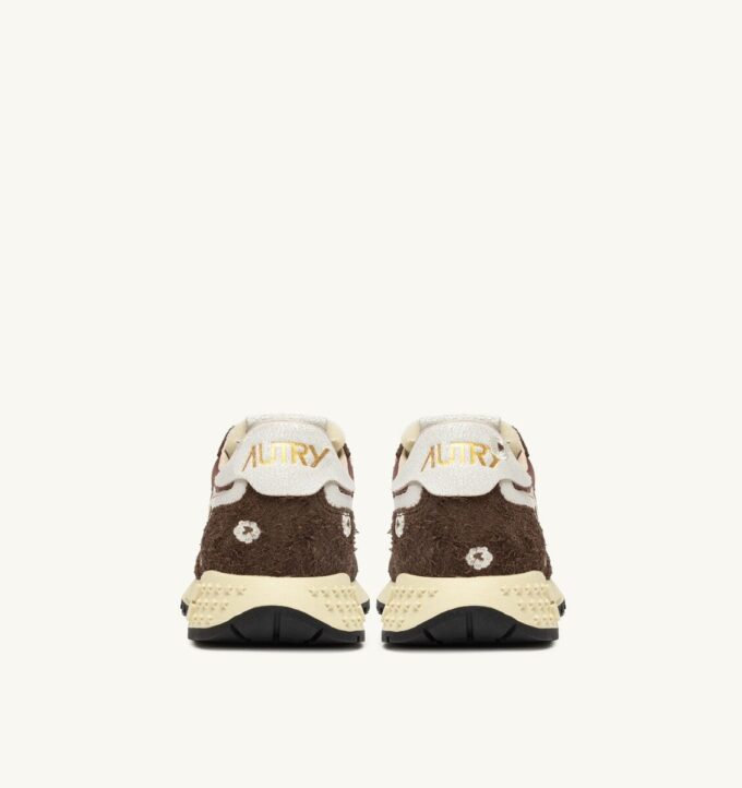 REELWIND LOW SNEAKER IN SCHWARZ UND WEISS MIT STICKEREI REELWIND LOW SNEAKER IN SCHWARZ UND WEISS MIT STICKEREI