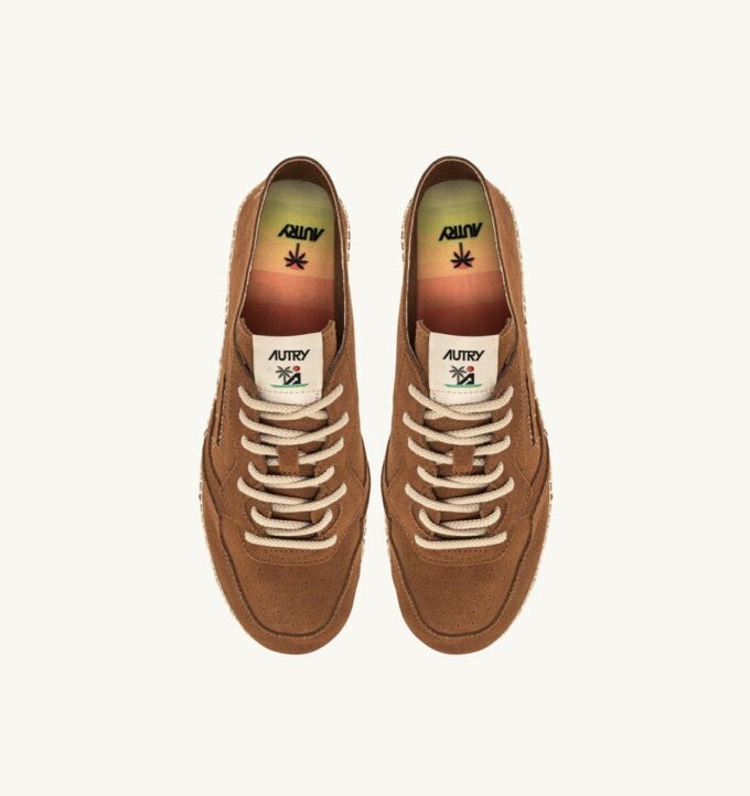 Sandy Espadrilles in Erdfarbenem Wildleder Sandy Espadrilles in Erdfarbenem Wildleder