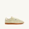 Sneaker Windspin aus butterweißem Wildleder