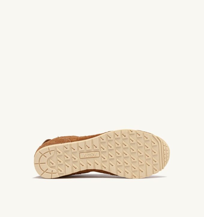 Sneaker Windspin aus erdfarbenem Wildleder