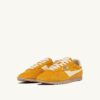 Sneaker Windspin aus Wildleder und Leder, Farbe Mineralgelb und Rübenblatt Sneaker Windspin aus Wildleder und Leder, Farbe Mineralgelb und Rübenblatt