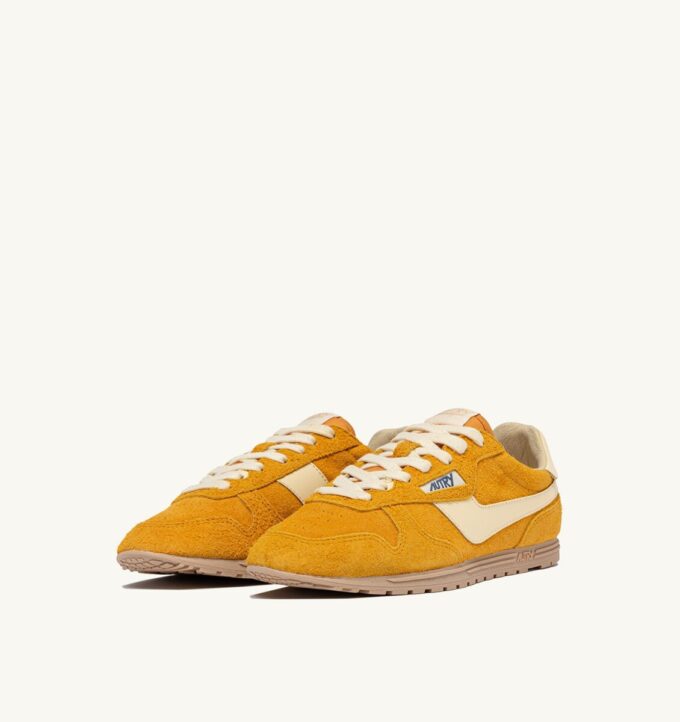 Sneaker Windspin aus Wildleder und Leder, Farbe Mineralgelb und Rübenblatt