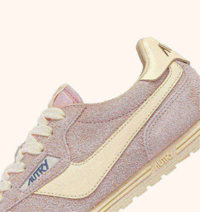 Sneaker Windspin aus Wildleder und Leder in den Farben Rosmarin und Steckrübe Sneaker Windspin aus Wildleder und Leder in den Farben Rosmarin und Steckrübe