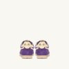 Sneaker Windspin aus Wildleder und Leder in den Farben Ultraviolett und Rübenrinde Sneaker Windspin aus Wildleder und Leder in den Farben Ultraviolett und Rübenrinde