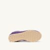 Sneaker Windspin aus Wildleder und Leder in den Farben Ultraviolett und Rübenrinde Sneaker Windspin aus Wildleder und Leder in den Farben Ultraviolett und Rübenrinde