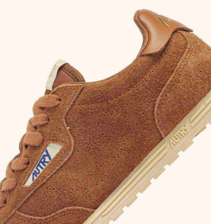 Sneaker Windspin in Erdfarbenem Wildleder Sneaker Windspin in Erdfarbenem Wildleder