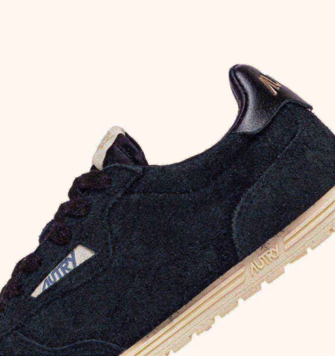SNEAKERS WINDSPIN AUS SCHWARZEM WILDLEDER