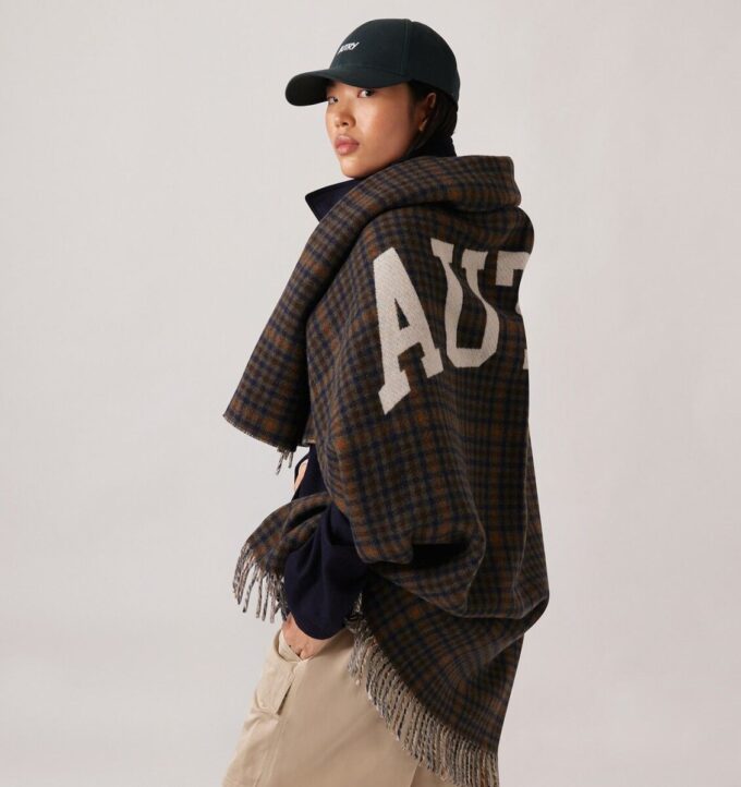 Unisex-Karodecke mit Maxi-Logo