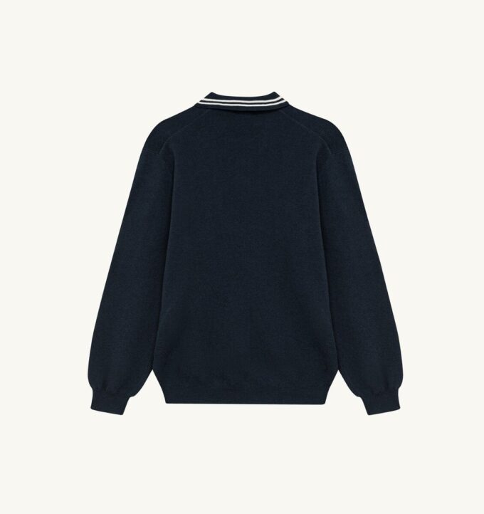 UNISEX-POLO AUS STRICKWOLLE UNISEX-POLO AUS STRICKWOLLE