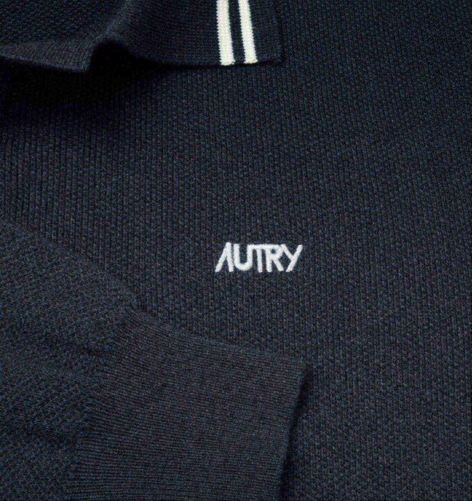 UNISEX-POLO AUS STRICKWOLLE UNISEX-POLO AUS STRICKWOLLE