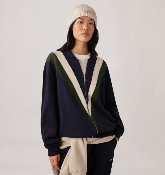 UNISEX-STRICKJACKE AUS WOLLE UNISEX-STRICKJACKE AUS WOLLE