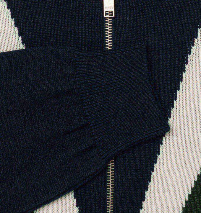 UNISEX-STRICKJACKE AUS WOLLE UNISEX-STRICKJACKE AUS WOLLE