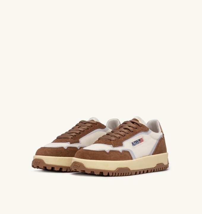 WILDPACE LOW SNEAKER AUS MESH UND WILDLEDER IN DEN FARBEN MARSHMALLOW UND CIGAR WILDPACE LOW SNEAKER AUS MESH UND WILDLEDER IN DEN FARBEN MARSHMALLOW UND CIGAR