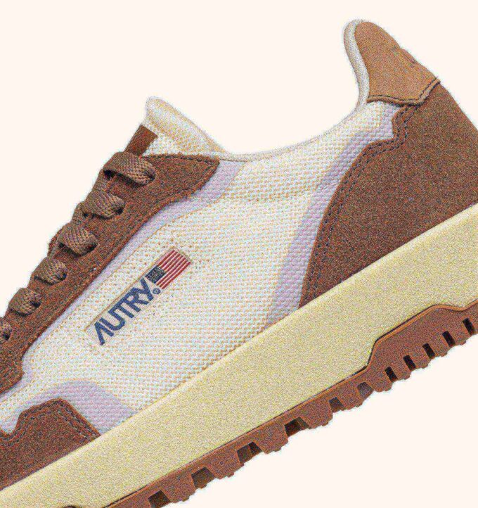 WILDPACE LOW SNEAKER AUS MESH UND WILDLEDER IN DEN FARBEN MARSHMALLOW UND CIGAR WILDPACE LOW SNEAKER AUS MESH UND WILDLEDER IN DEN FARBEN MARSHMALLOW UND CIGAR