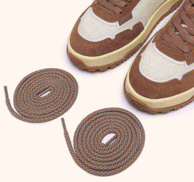WILDPACE LOW SNEAKER AUS MESH UND WILDLEDER IN DEN FARBEN MARSHMALLOW UND CIGAR WILDPACE LOW SNEAKER AUS MESH UND WILDLEDER IN DEN FARBEN MARSHMALLOW UND CIGAR