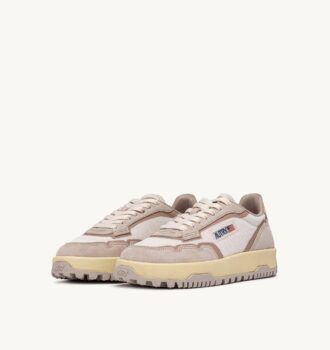 WILDPACE LOW SNEAKER IN WHISPER WHITE UND SAND MESH UND WILDLEDER