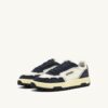WILDPACE LOW SNEAKERS IN MESH UND WILDLEDER IN DEN FARBEN MARSHMALLOW UND BLUE NIGHT